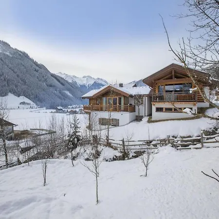 Feriehus Family With Views *
